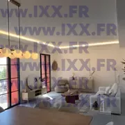 Завершённые внутренние детали с мебелью 06.2026