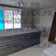 Внутренняя стройка изоляционные плиты на полу установленные окна 01.2026